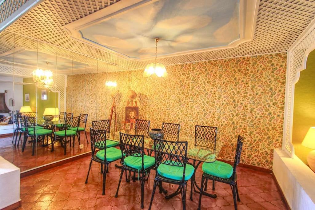 Apartment 1079 - Frontline Puerto Banus Marbella